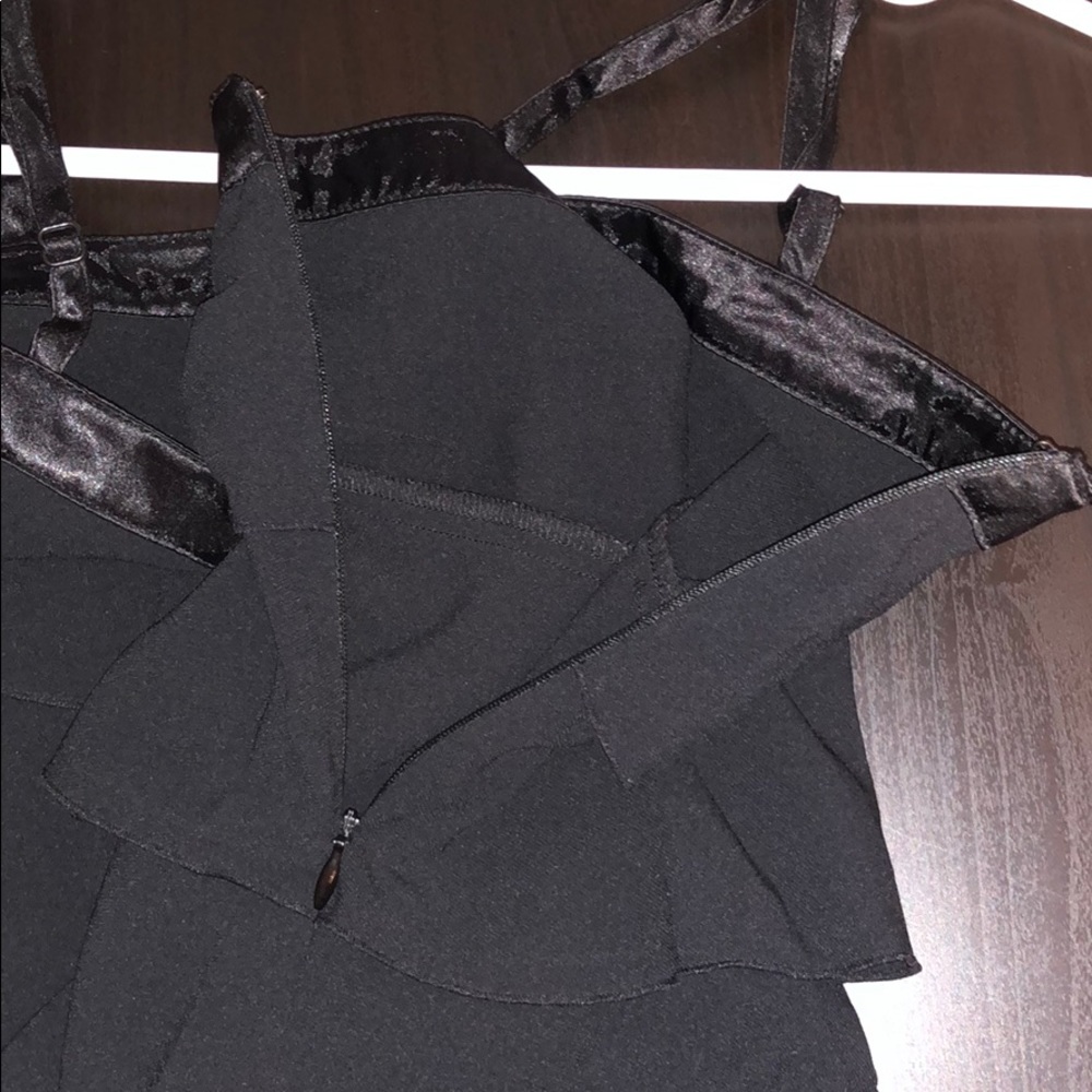 Adjustable Spaghetti Strap Ruffled Top - Picture 3 of 3